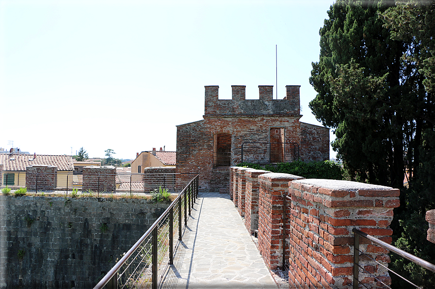foto Camminamento delle mura di Pisa
